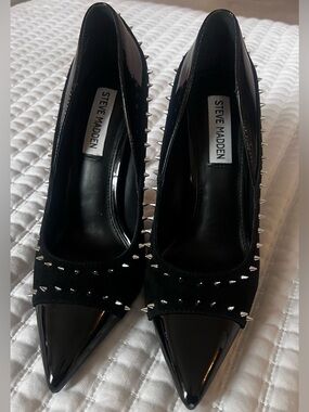 Steve Madden Daisie-S Black Spiked Stiletto Heels - Size 6.5